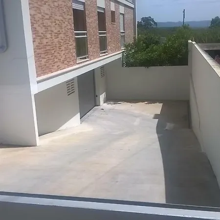 Carmona G Apartment